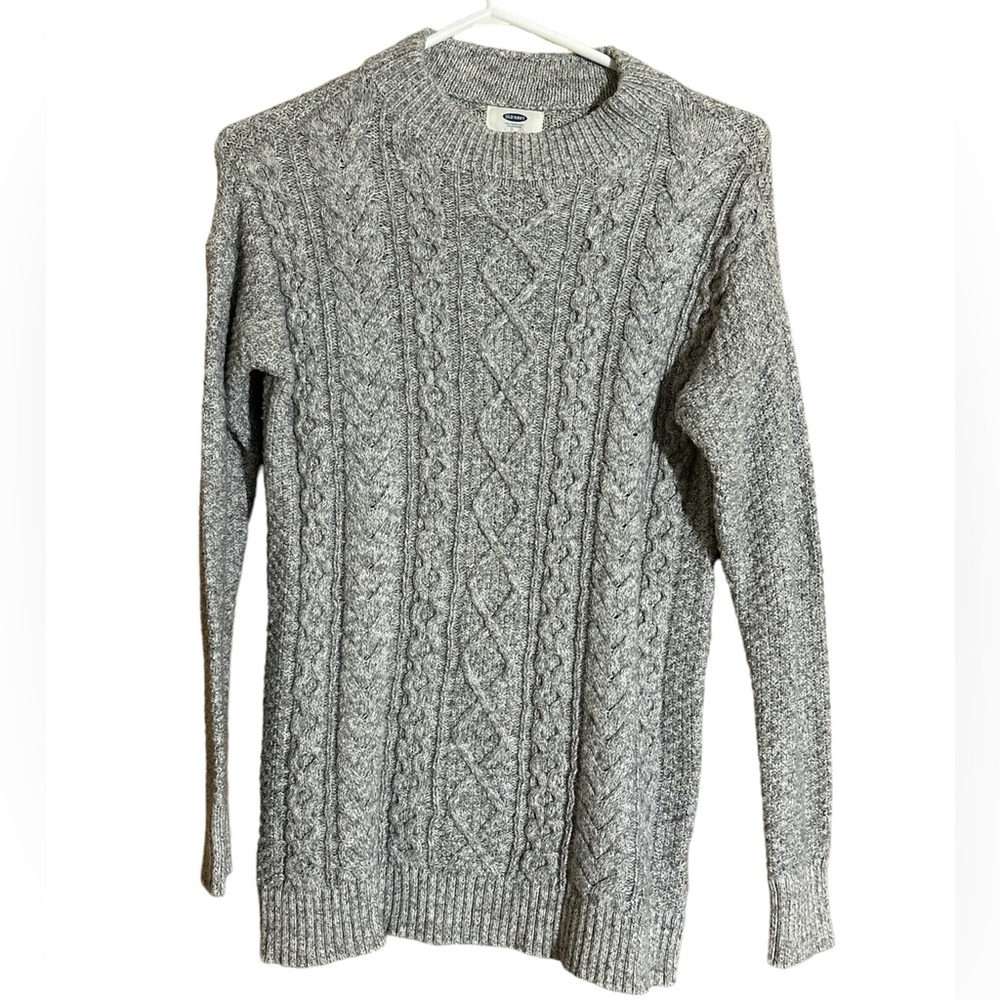 Old navy grey cable knit sweater